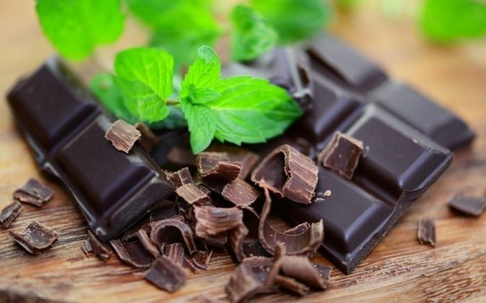 η μαύρη σοκολάτα είναι πιο υγιεινή από τη σοκολάτα γάλακτος