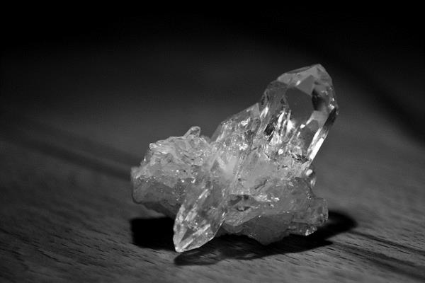 πολύτιμοι λίθοι επίδραση κρυστάλλου βουνού κοσμήματα