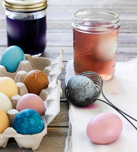 αυγά βάφουν βιώσιμο Πάσχα