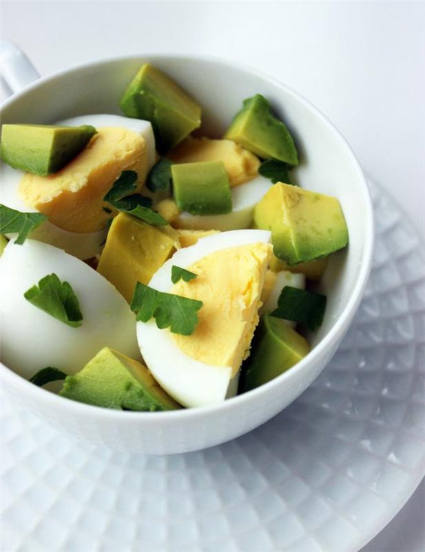 εύκολες συνταγές μαγειρικής υγιεινή σαλάτα αβοκάντο με αυγά