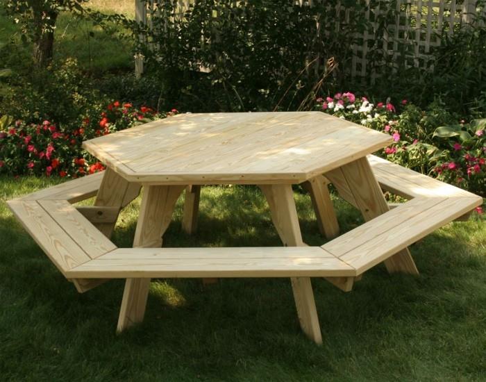 απλό τραπέζι για τον κήπο από ξύλο