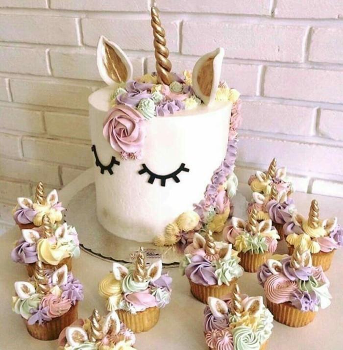 κέικ μονόκερου γιορτάζει ιδέες cupcakes κρέμα φοντάν