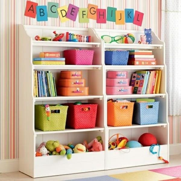 αποθήκη παιδικό δωμάτιο όμορφα πολύχρωμο
