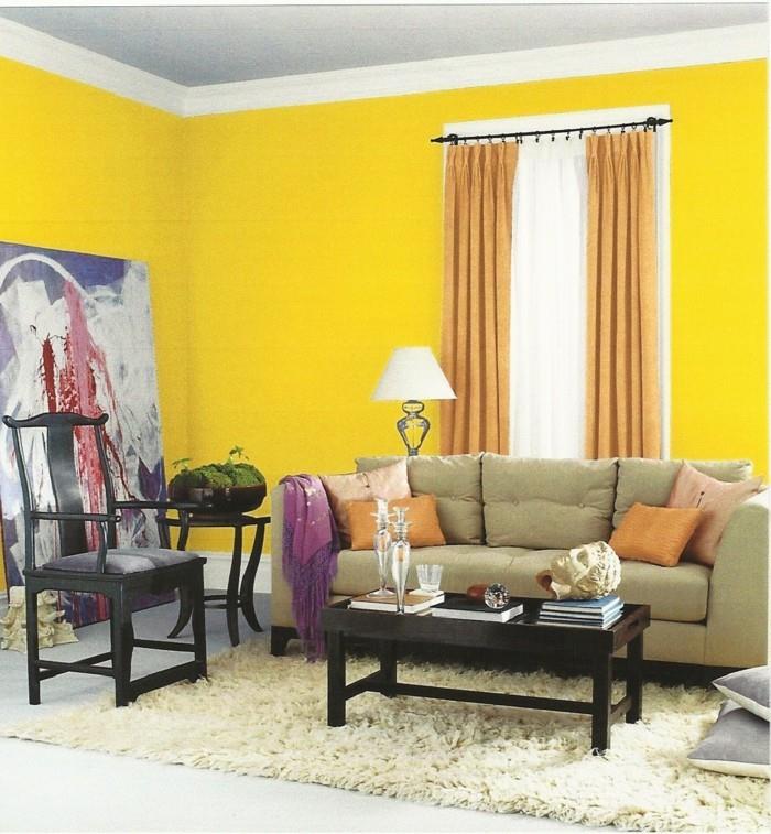 ιδέες επίπλωσης για τους κίτρινους τοίχους του σαλονιού και τον μπεζ καναπέ του σαλονιού