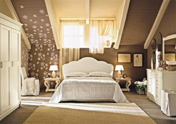 ιδέες επίπλωσης νεανικό δωμάτιο με κεκλιμένη διακόσμηση κρεβατιού οροφής