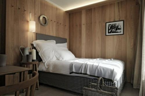 μονό κρεβάτι κομψή διακόσμηση τοίχου υπνοδωμάτιο πρωτότυπο ζεστό πραγματικό ξύλο