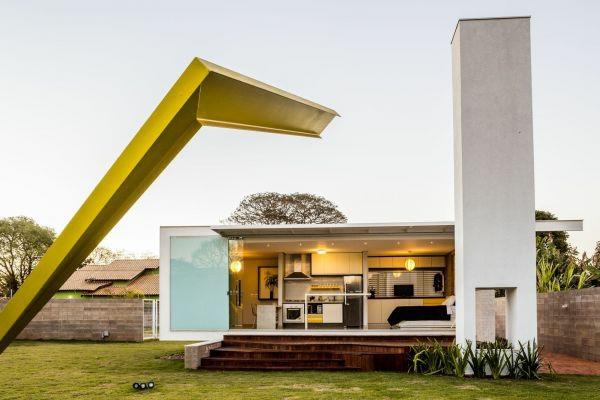 μοναδικό αρχιτεκτονικό σπίτι στη Βραζιλία 12 20 σπίτι alex nogueira backyard lawn