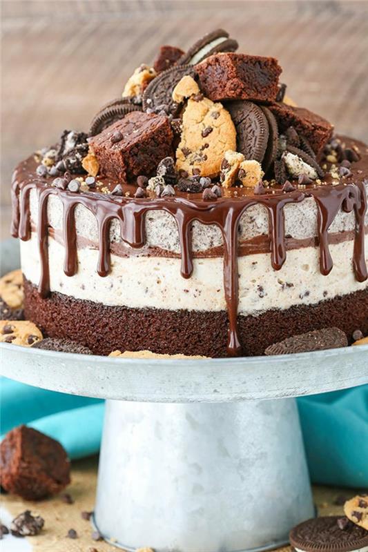 Φτιάξτε κέικ παγωτού μόνοι σας σοκολάτα