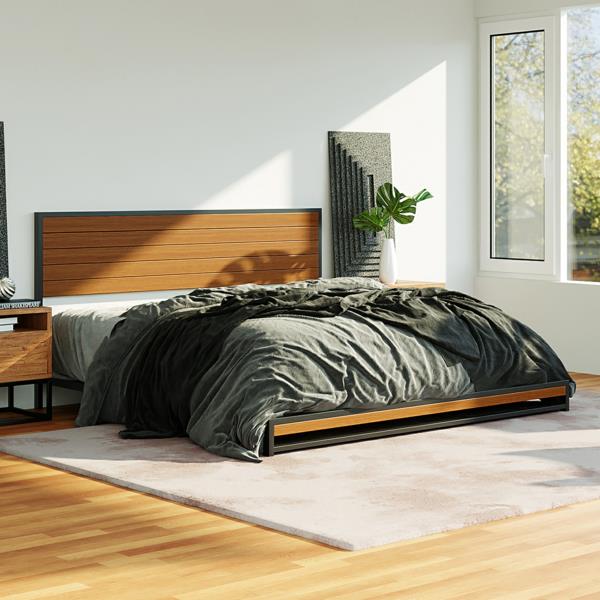 κομψό ξύλινο κρεβάτι στο υπνοδωμάτιο