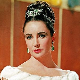 Elizabeth Taylor'ın saç modelleri