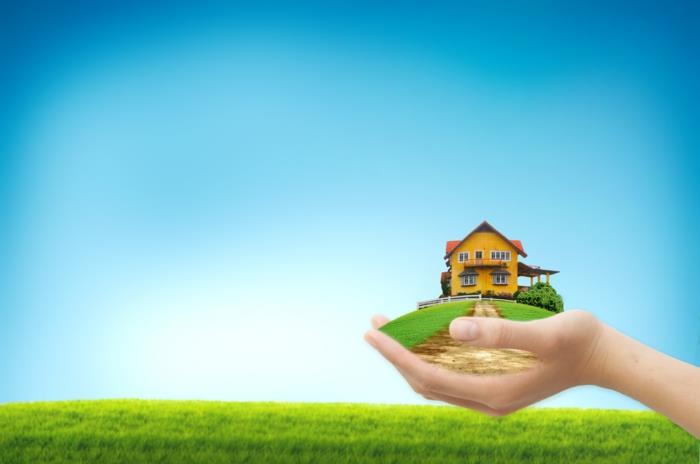 ενεργειακή ανακαίνιση σπιτιού και βιώσιμου κτηρίου στη φύση