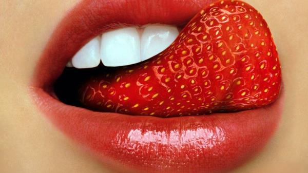 φράουλες υγιεινές φρέσκες βιταμίνες ιχνοστοιχεία