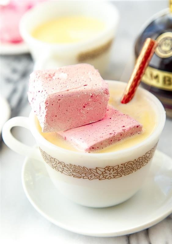 φράουλες marshmellow ζεστή σοκολάτα υγιεινό