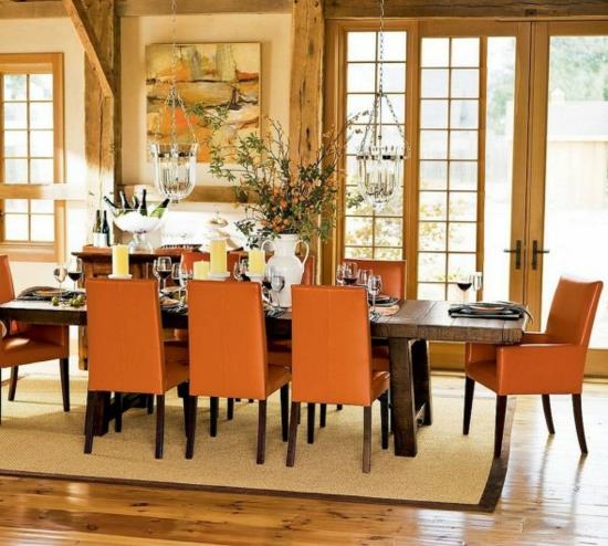διακόσμηση τραπεζαρίας πορτοκαλί δερμάτινες καρέκλες ανοιχτά ξύλινα δοκάρια