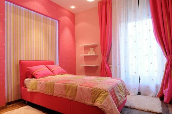 αποκλειστικό ρετιρέ διαμέρισμα ροζ παιδικό δωμάτιο με χαριτωμένο παιχνίδι αρκούδα