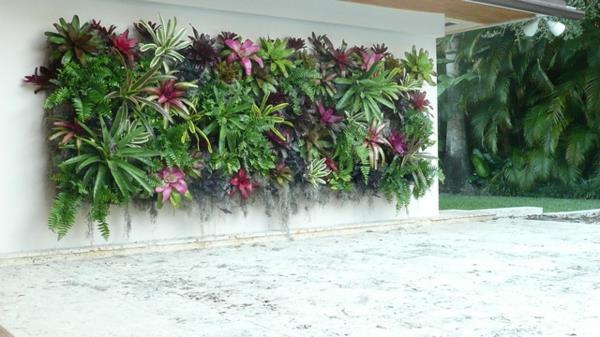 εξωτική διακόσμηση με τροπικά φυτά διακόσμηση ζωντανών τοίχων