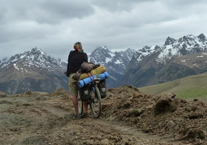 ταξίδι με ποδήλατο σε όλο τον κόσμο ταξίδι με ποδήλατο στο βουνό