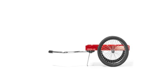 ρυμουλκούμενο ποδήλατο ποδήλατο που στέκεται κόκκινο