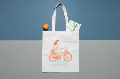 ποδήλατα ως τσάντα γιούτας καλοκαιρινής διακόσμησης