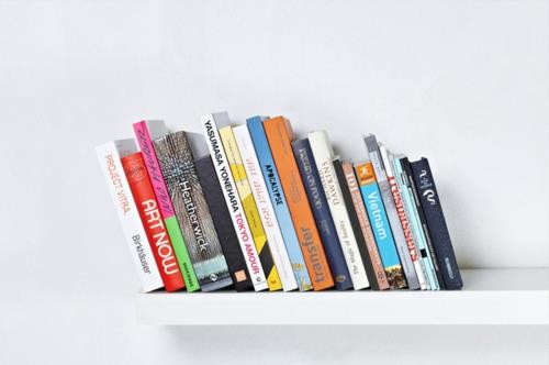 cool bookends βιβλία περιπέτειας στραβά