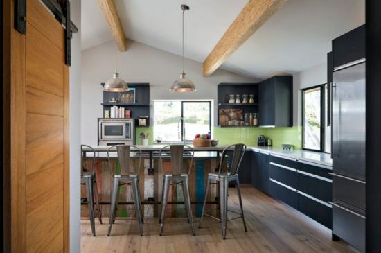 χρώματα για τοίχους κουζίνας ιδέες πράσινο κεραμίδι καθρέφτης ξύλο μαύρο