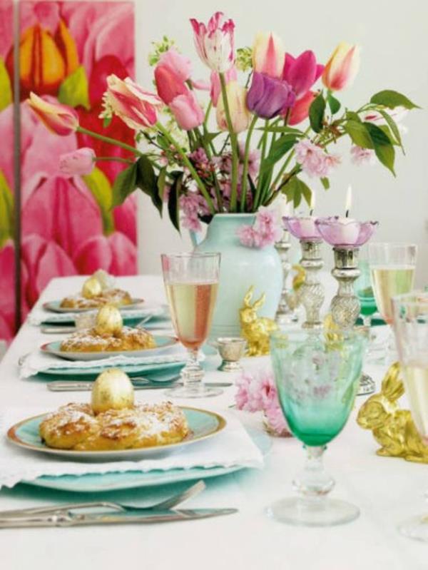 πολύχρωμο χαρούμενο τραπέζι διακόσμηση λουλούδια αυγά Πασχαλινή ιδέα