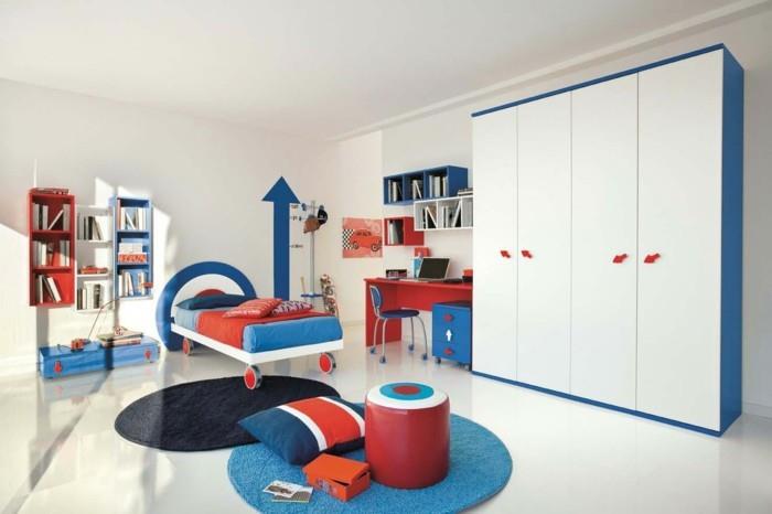 έγχρωμο σχέδιο παιδικό δωμάτιο λευκό περιβάλλον κόκκινο μπλε τόνους