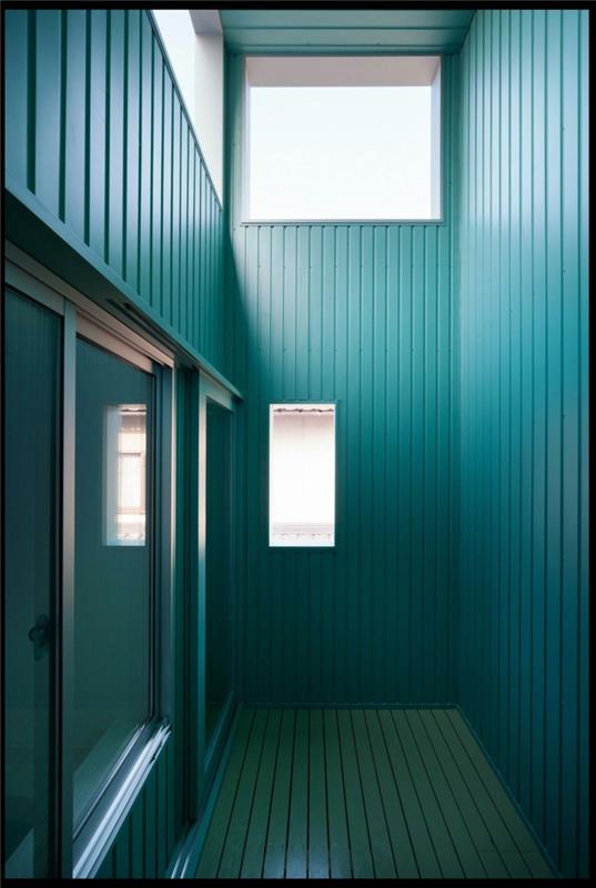 έγχρωμη σχεδίαση σαλόνι σχεδιασμός τοίχου σχεδιασμός τοίχου πετρόλ μπλε