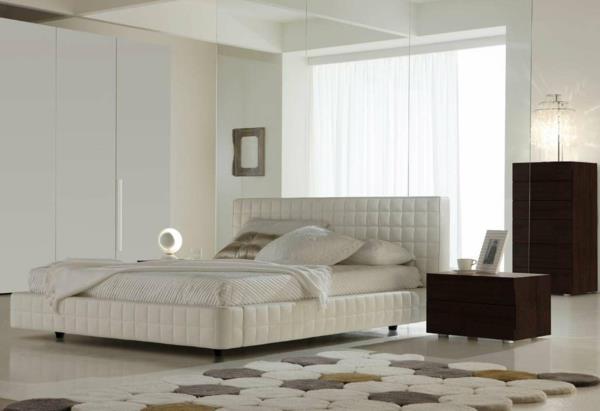 υπνοδωμάτιο feng shui επίπλωση κρεβατοκάμαρα κρεβατοκάμαρα επικαλυμμένο κρεβάτι λευκό