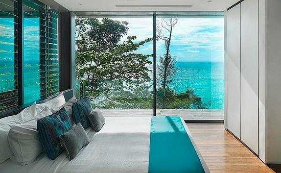 εξοχική κατοικία στην παραλία πανοραμική παράθυρο συρόμενη πόρτα