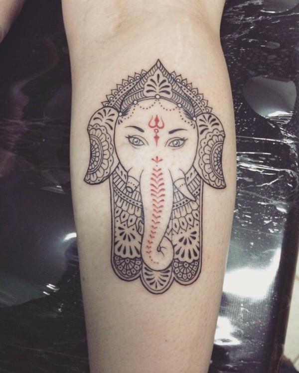 φιλιγκράν τατουάζ hamsa με ελέφαντες