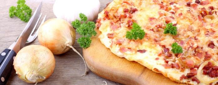 Φτιάξτε μόνοι σας tarte flambée με σπαράγγια λευκού κρασιού