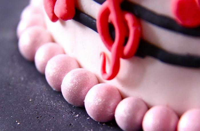 πίτες καρδιάς με φοντάν συνταγή ροζ λεπτομέρεια