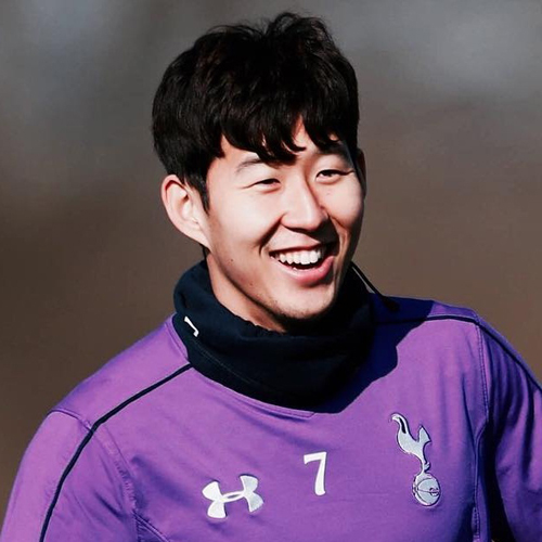 Son Heung futbol saç modeli