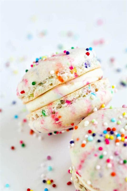 γαλλικά macarons ζάχαρη πασπαλίζει τα γενέθλια των παιδιών