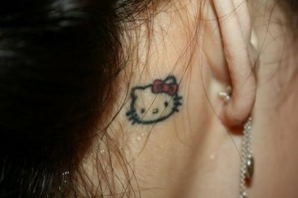 τατουάζ πίσω από το αυτί γεια γατάκι