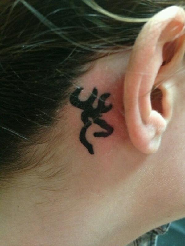 γυναίκες τατουάζ αυτιά τατουάζ υπέροχο