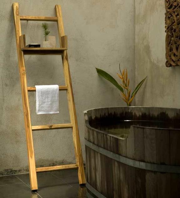 ανεξάρτητη μπανιέρα ξύλινα βαρέλια έπιπλα μπάνιου ρουστίκ ξύλο σκάλας πετσέτας