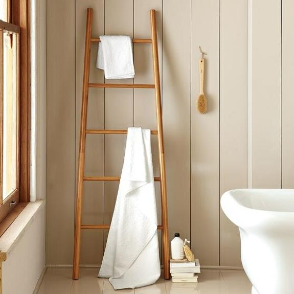 ανεξάρτητη μπανιέρα ξύλινα πάνελ μπάνιου επιπλωμένα ξύλινα έπιπλα πετσέτα σκάλα
