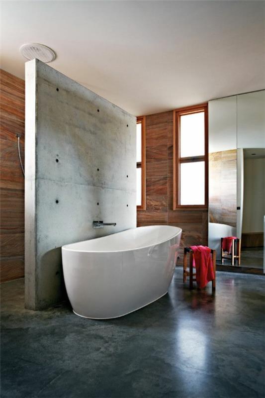 ανεξάρτητη μπανιέρα μοντέρνο μπάνιο μινιμαλιστικά τσιμεντένια πάνελ από ξύλινη επένδυση τοίχων