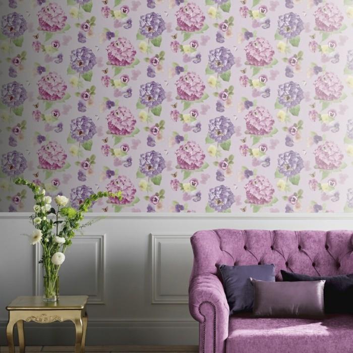 ανοιξιάτικα χρώματα φρέσκο ​​σχέδιο τοίχου μοβ καναπές