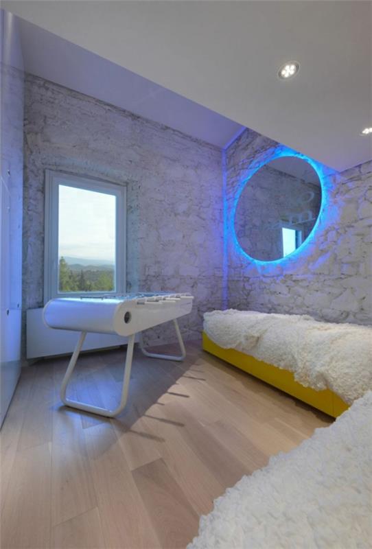 φουτουριστική κατοικία στρογγυλό καθρέφτη τοίχου με μπλε φως νέον