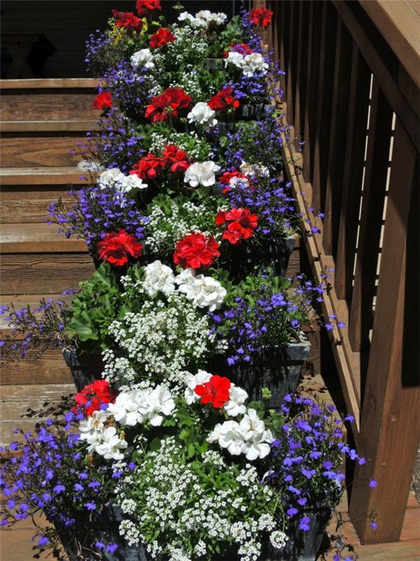 ιδέες διακόσμησης κήπου σκάλες διακοσμούν λουλούδια