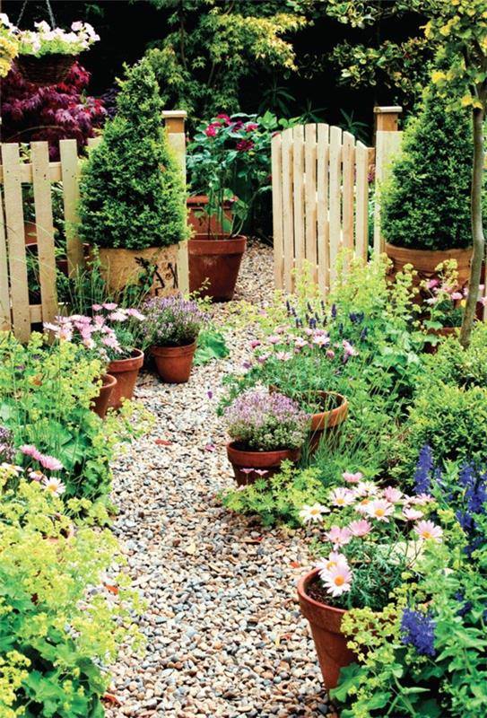 σχεδιάστε το δικό σας φράχτη κήπου με βότσαλα