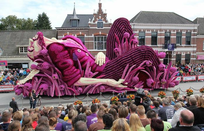 γλυπτά κήπου φωτογραφία werner pellis Van Gogh Bloemencorso Zundert