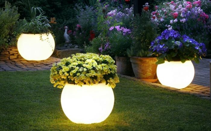 γλάστρες φωτισμού κήπου φωτεινές γύρω από το σχέδιο του κήπου