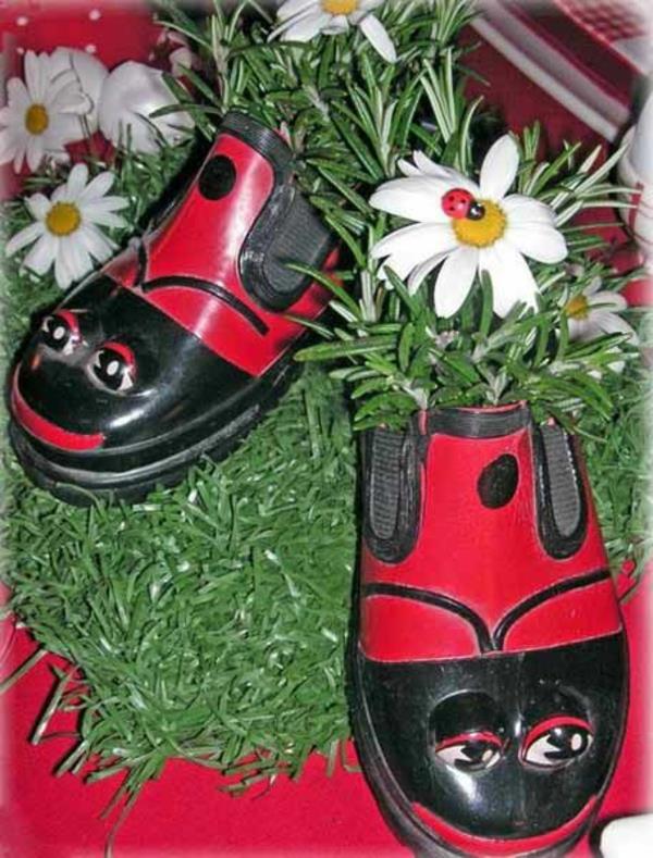 διακόσμηση κήπου λουλουδάκι δημιουργήστε παλιά παπούτσια