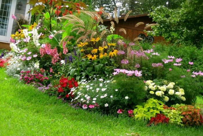 σχεδιασμός κήπου καλοκαίρι λουλούδια γκαζόν