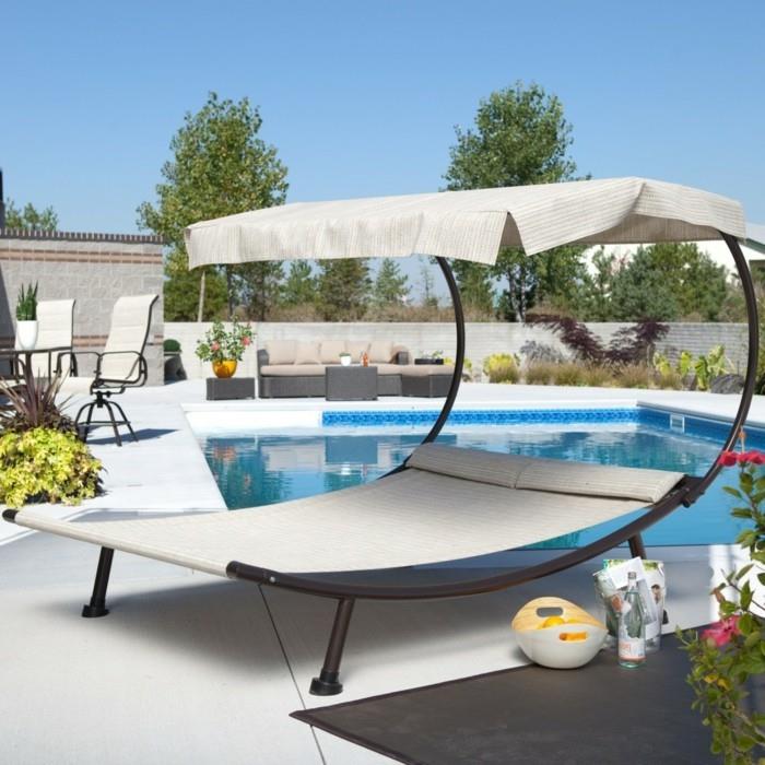 ιδέες σχεδιασμού κήπου μοντέρνος χώρος κήπου με πισίνα και άνετα έπιπλα κήπου