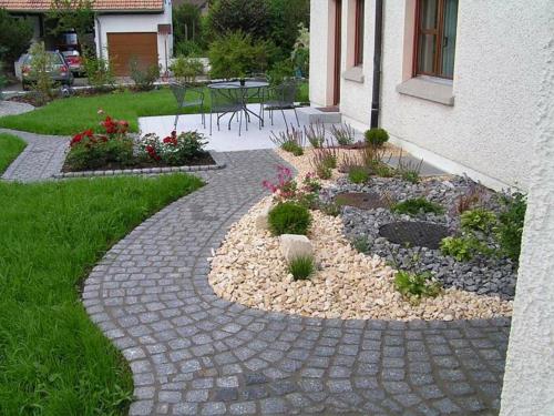 ιδέες σχεδιασμού κήπου μπροστινό σχέδιο κήπου με πέτρινο πεζοδρόμιο εξωραϊσμού